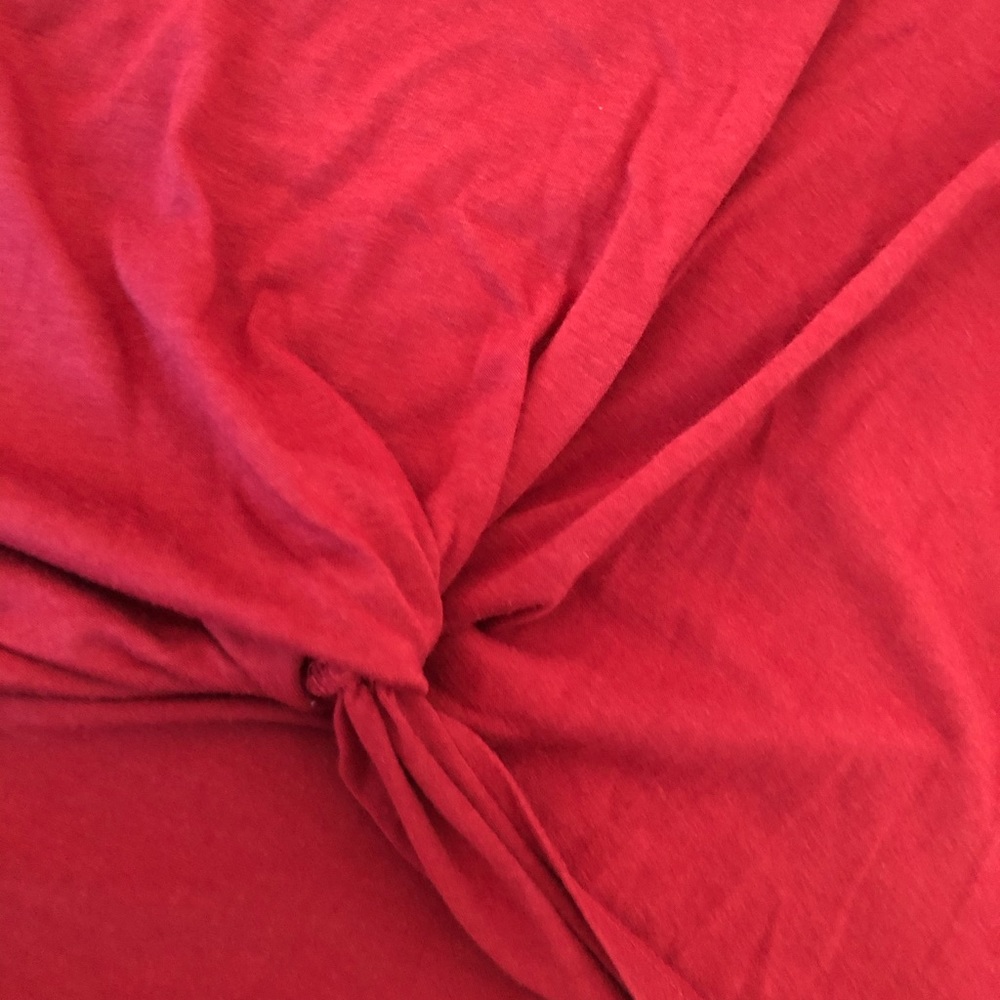 Simple blouse - Picture 2 of 4